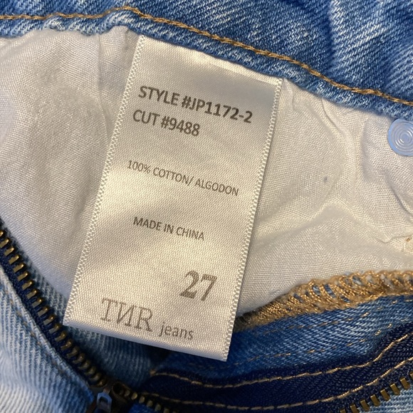 TNR Womens Size 27 Distressed Ripped High Rise Mom Jeans Blue Denim Frayed Hem - Picture 11 of 16